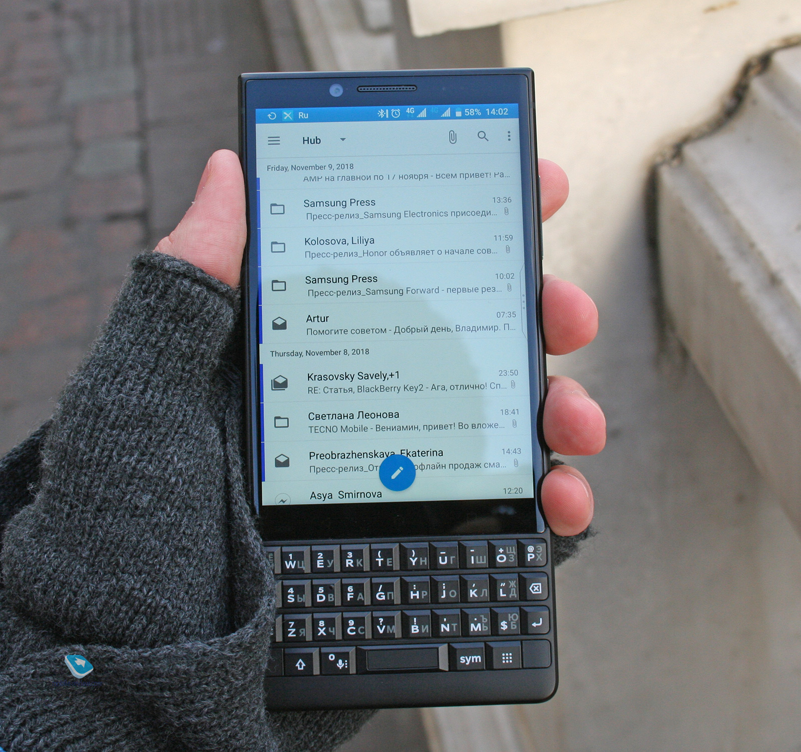 телефоны на android с qwerty клавиатурой